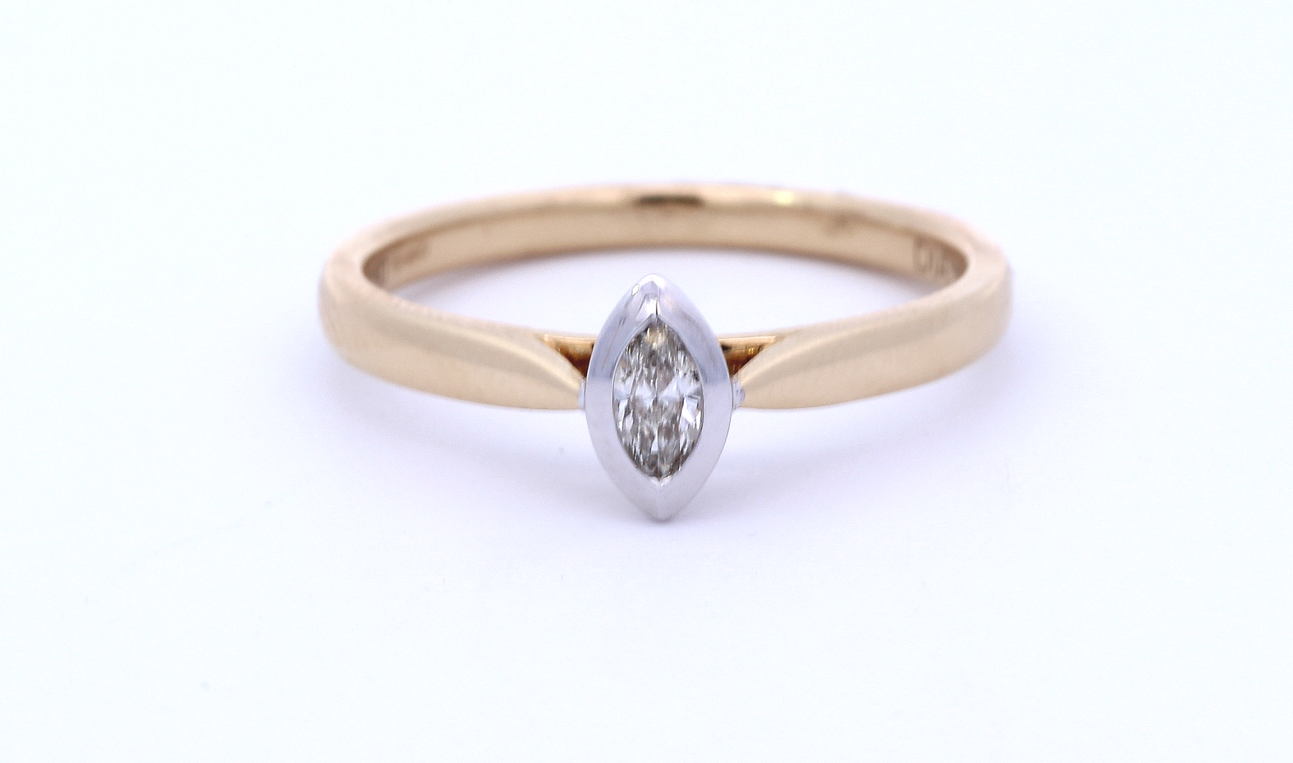18ct Gold Marquise Cut Diamond Solitaire Ring 58175