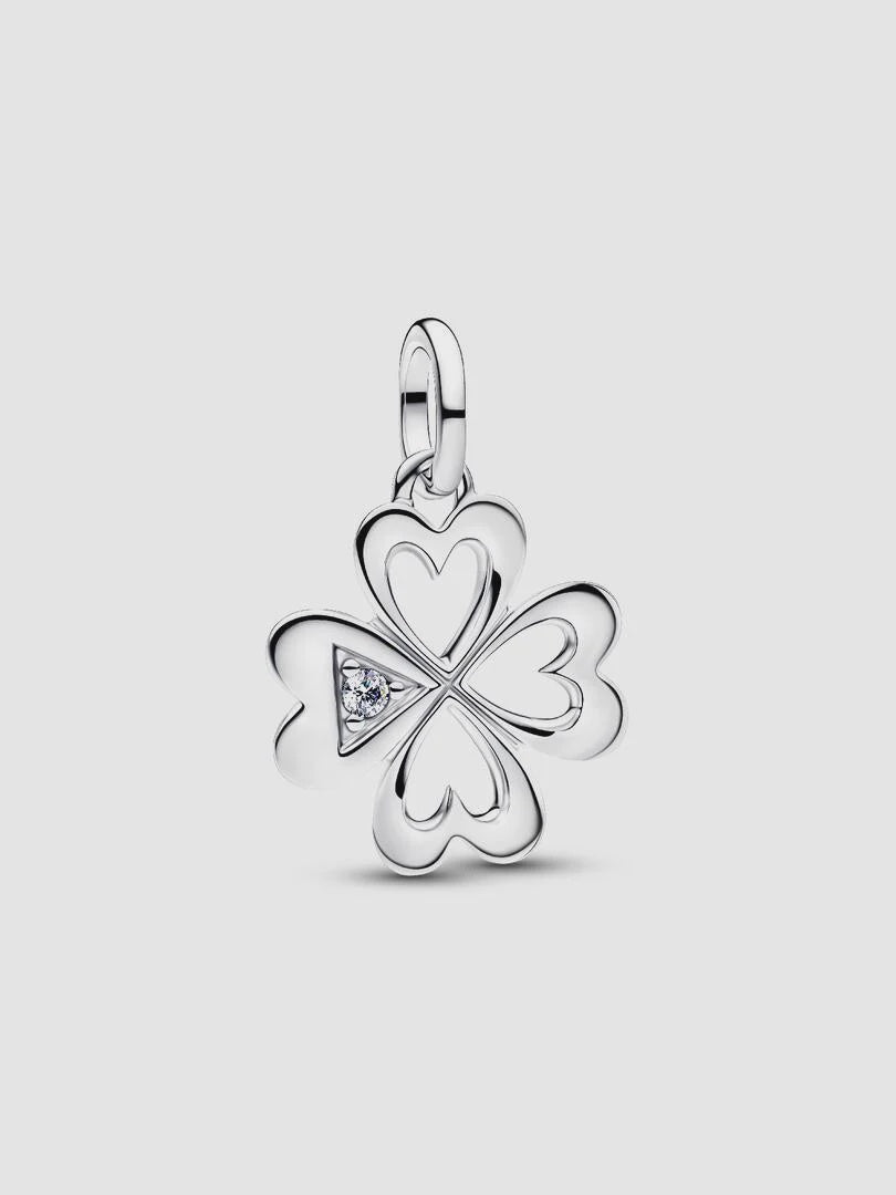 PANDORA Heart Four-Leaf Clover Medallion Charm 793034C01