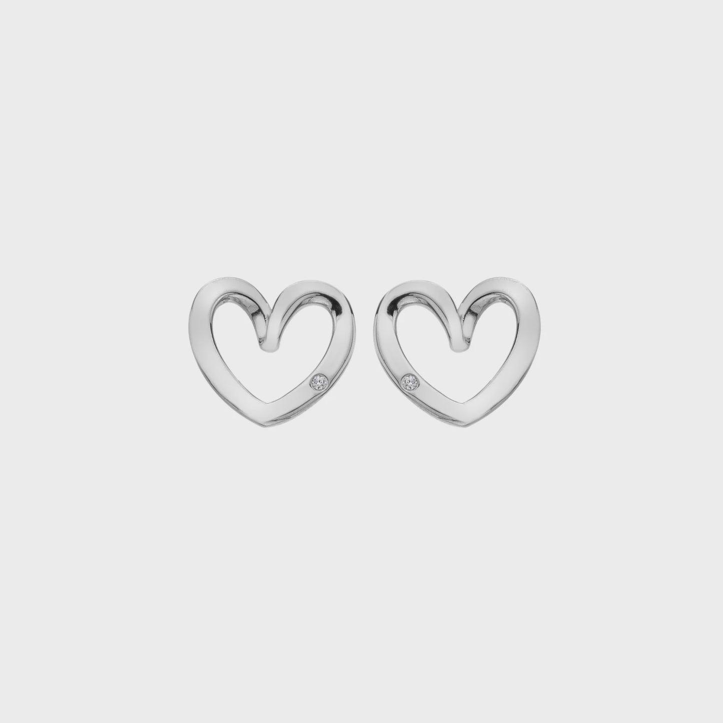 Hot Diamonds Classic Silver Heart Earrings DE845
