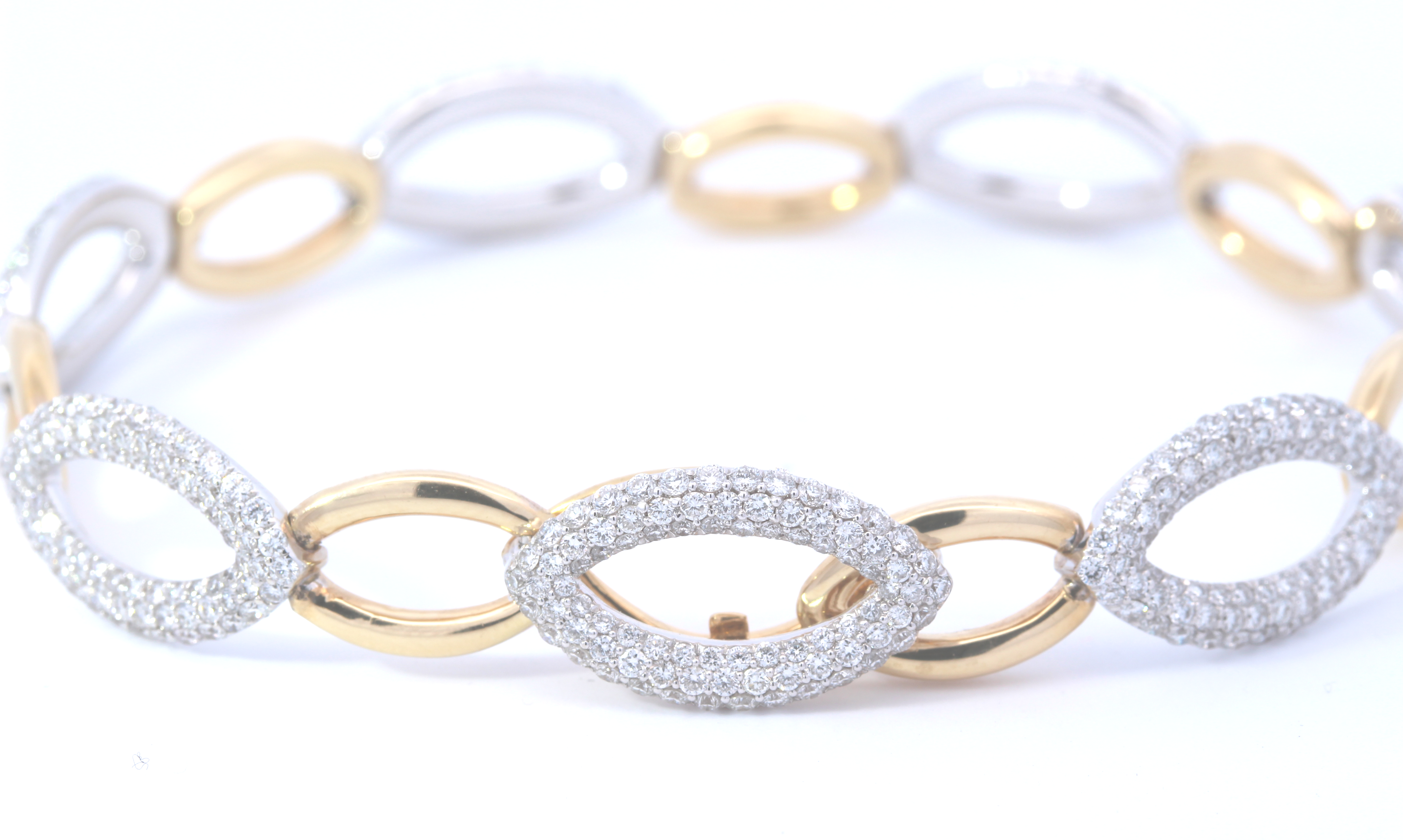 18ct Gold Two Tone Diamond Bracelet