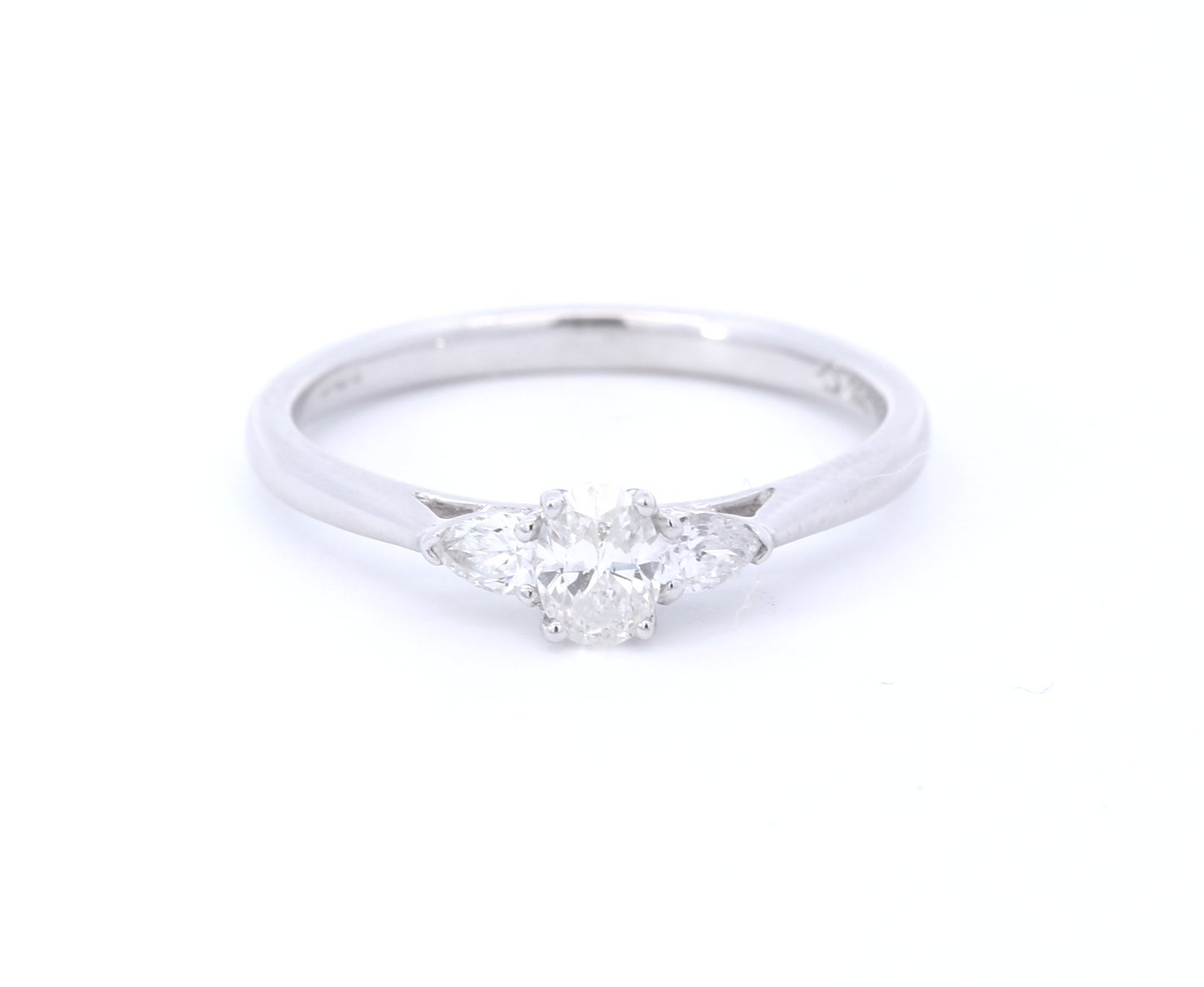 18ct W Gold Trilogy Diamond Ring