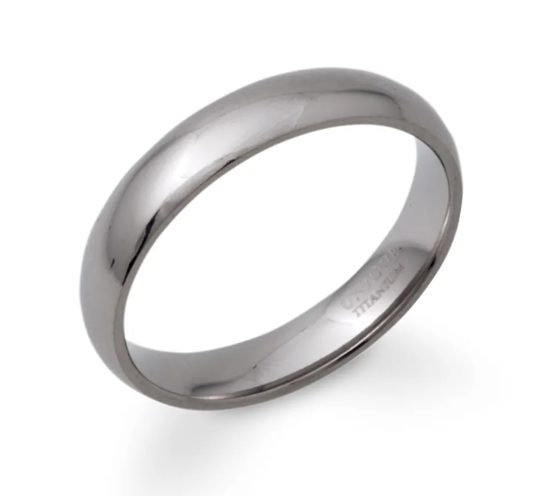 Unique & Co Titanium 5mm Ring