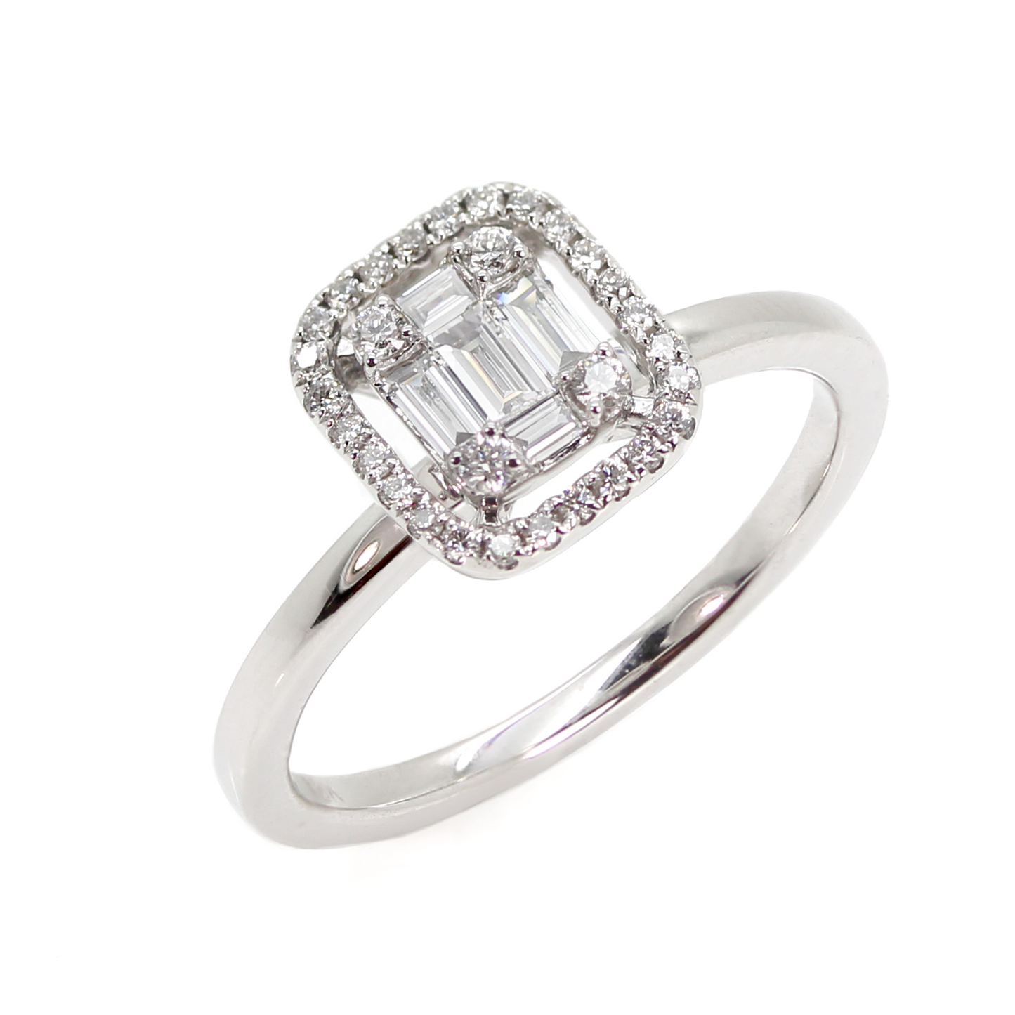 18ct White Gold Diamond Vintage Style Cluster Ring 0.39ct