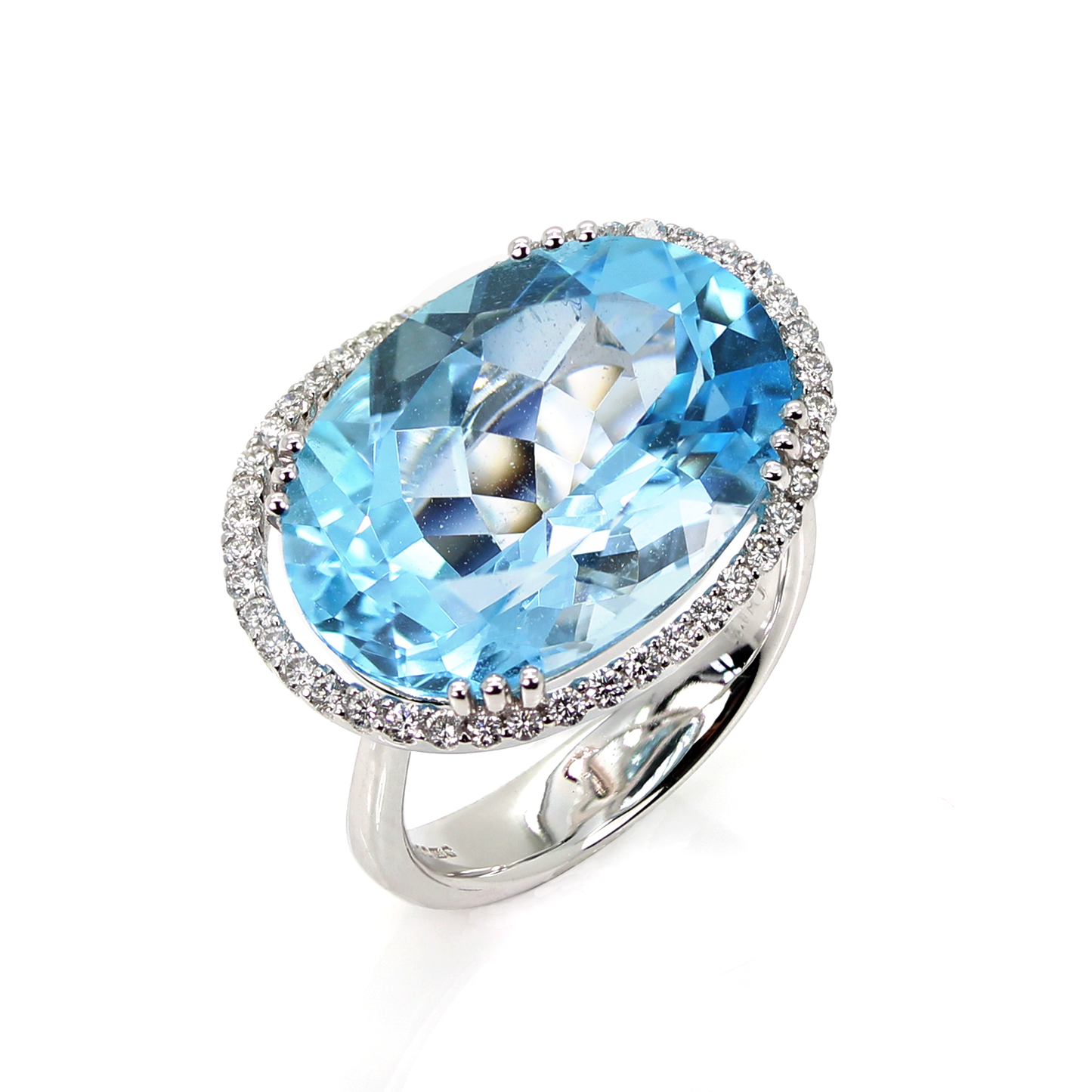 18ct Gold Blue Topaz & Diamond Ring