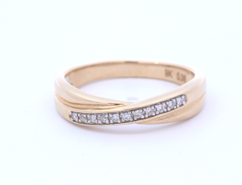 9ct Yellow Gold Diamond Twist Ring
