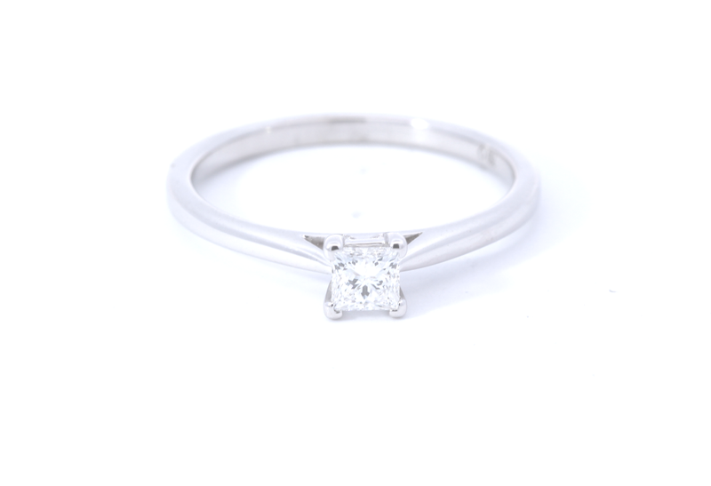 18ct White Gold Diamond Solitaire Ring - Princess Cut - 0.25ct