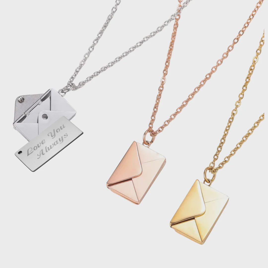 Favori Love Letter Necklace