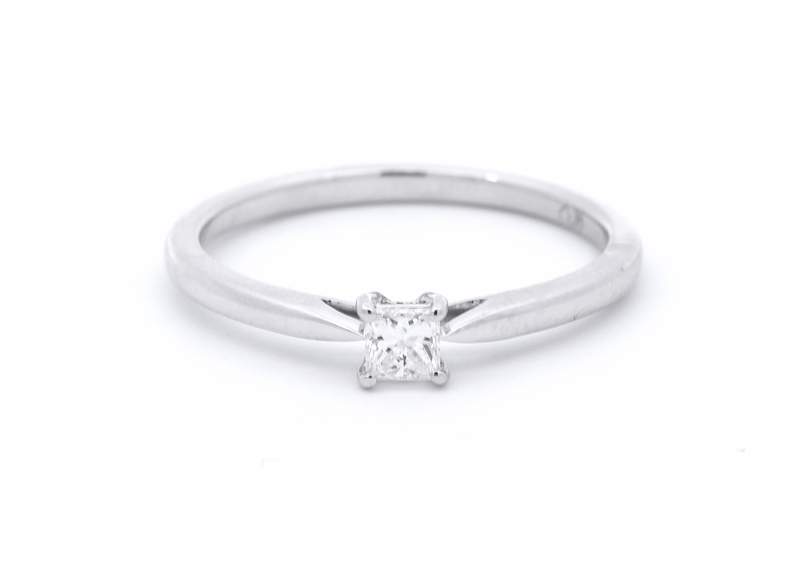 9ct Gold Princess Cut Solitaire Diamond Ring 0.15ct - NDR3595/15