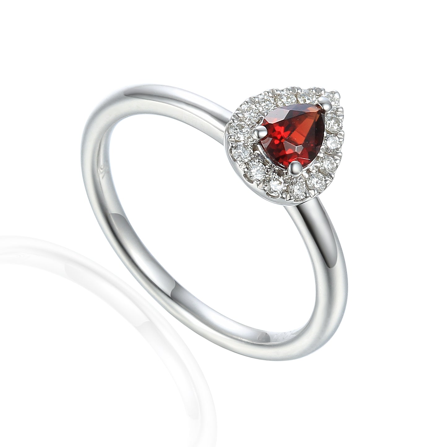 9ct White Gold Pear Shaped Diamond Cluster Ring - Garnet - January