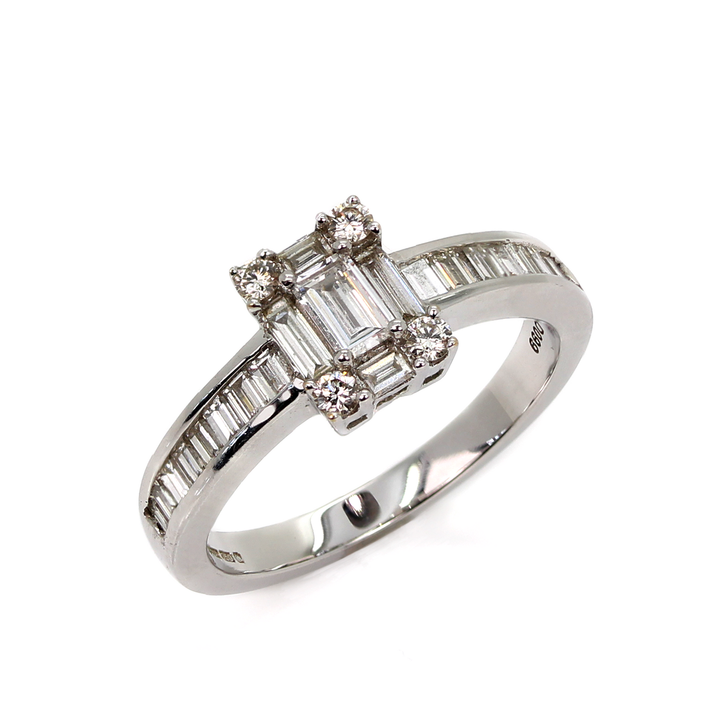 18ct White Gold Diamond Cluster Ring NR4410