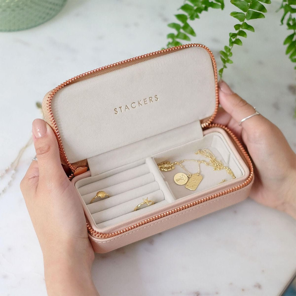 Stackers Blush Medium Zipped Jewellery Box