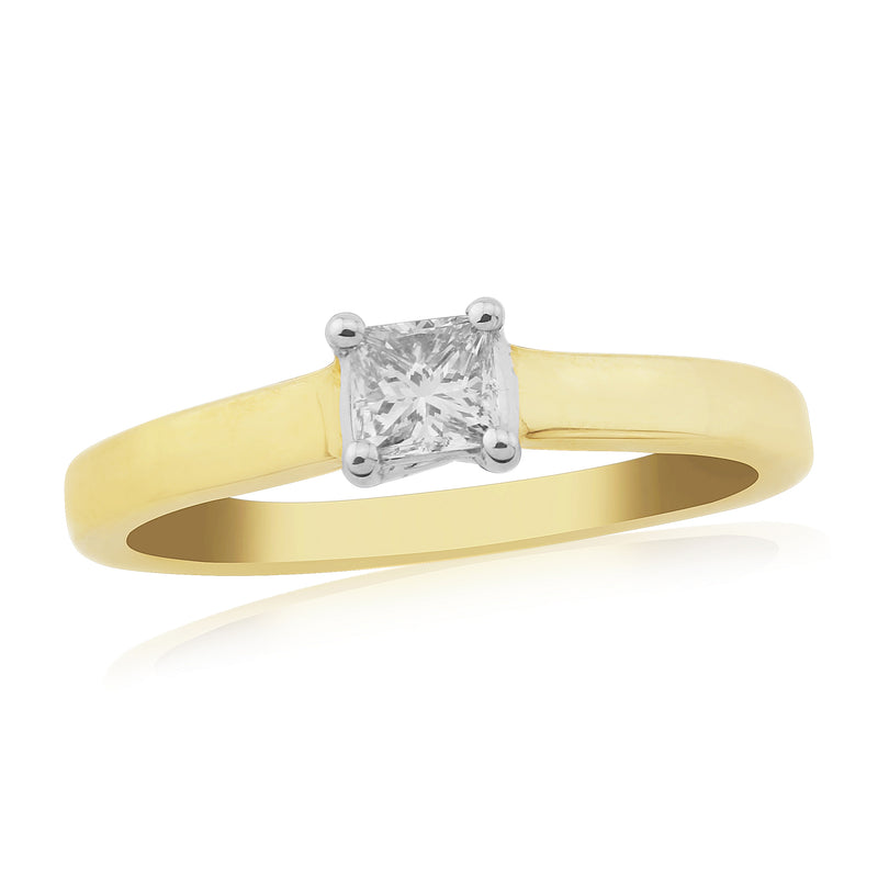 9ct Diamond Solitaire Princess Cut Ring