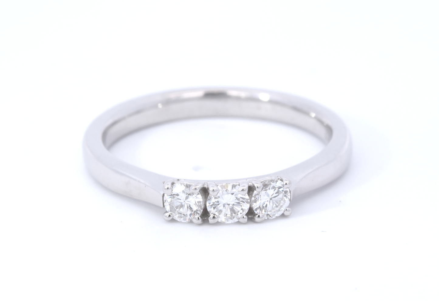 18ct Trilogy Diamond Ring 0.35ct - RN61