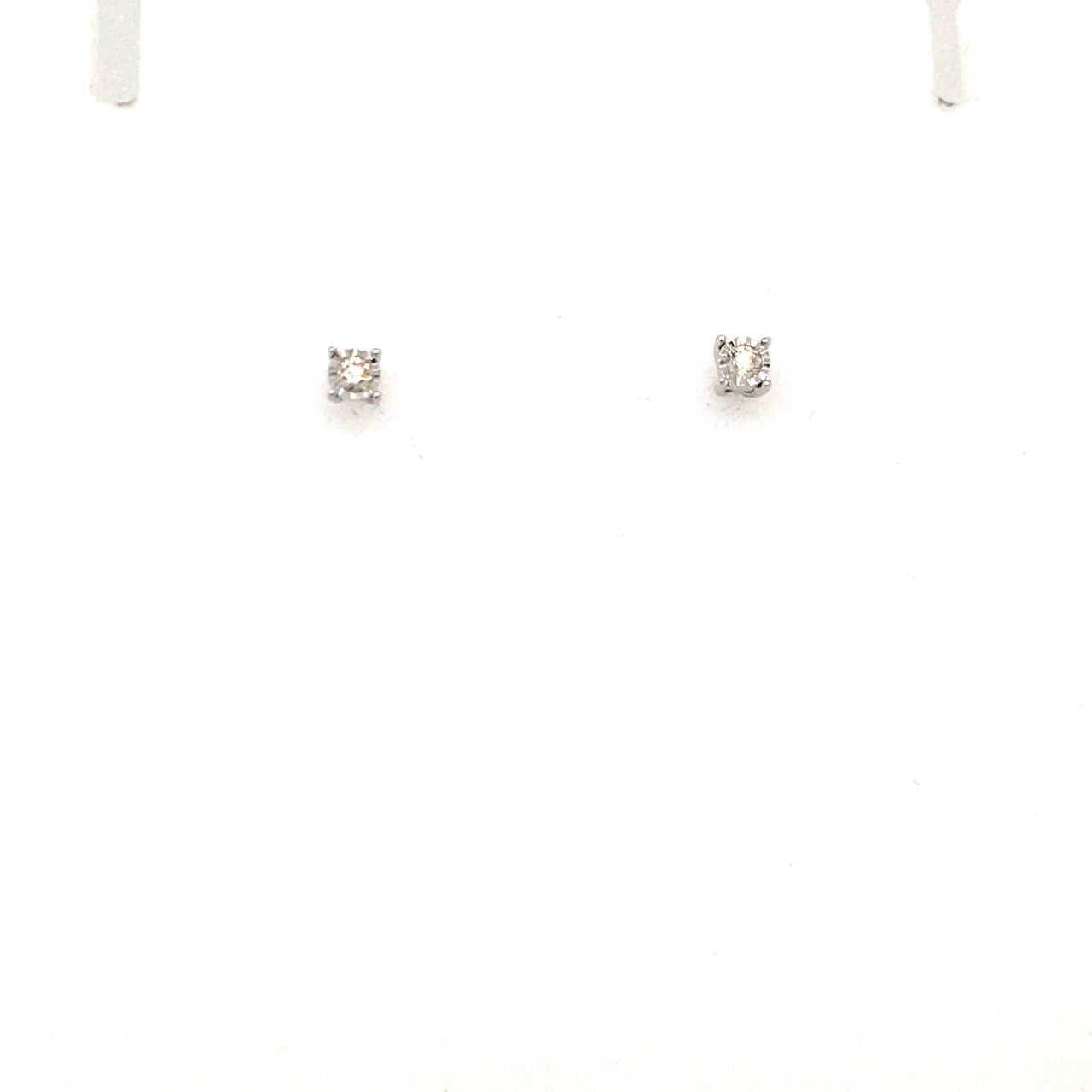 9ct White Gold Diamond Earrings DE853W