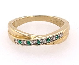 9ct Yellow Gold Emerald & Diamond Ring