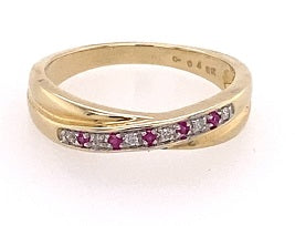 9ct Gold Ruby & Diamond Ring